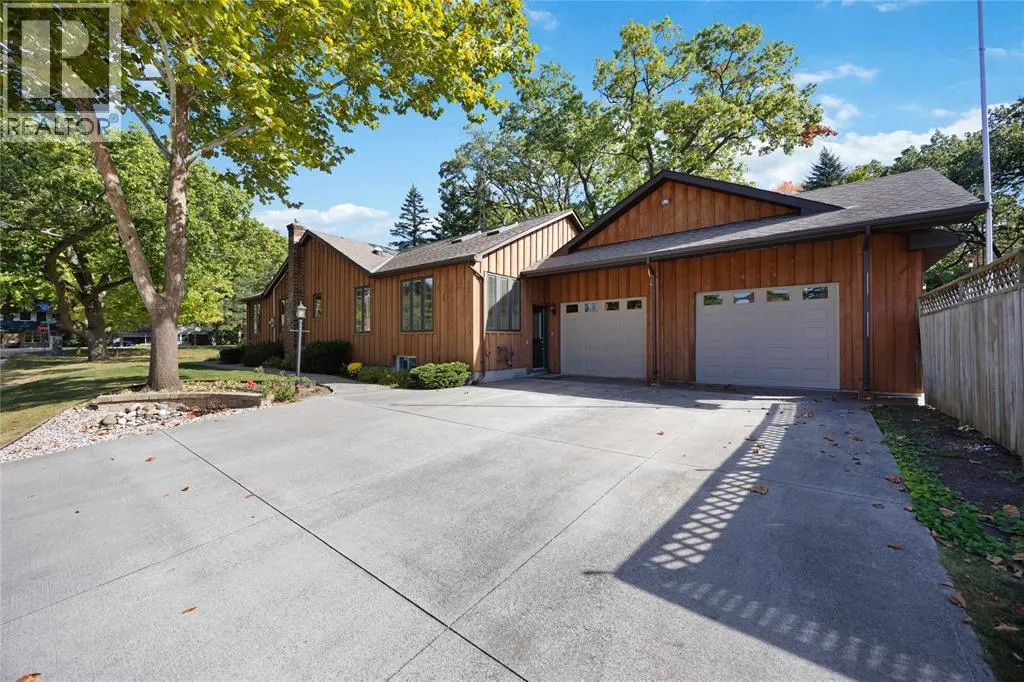 1311 Lakeshore ROAD