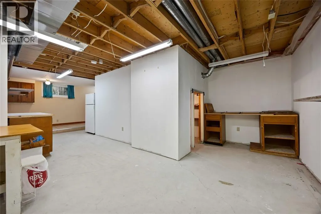 1311 Lakeshore ROAD