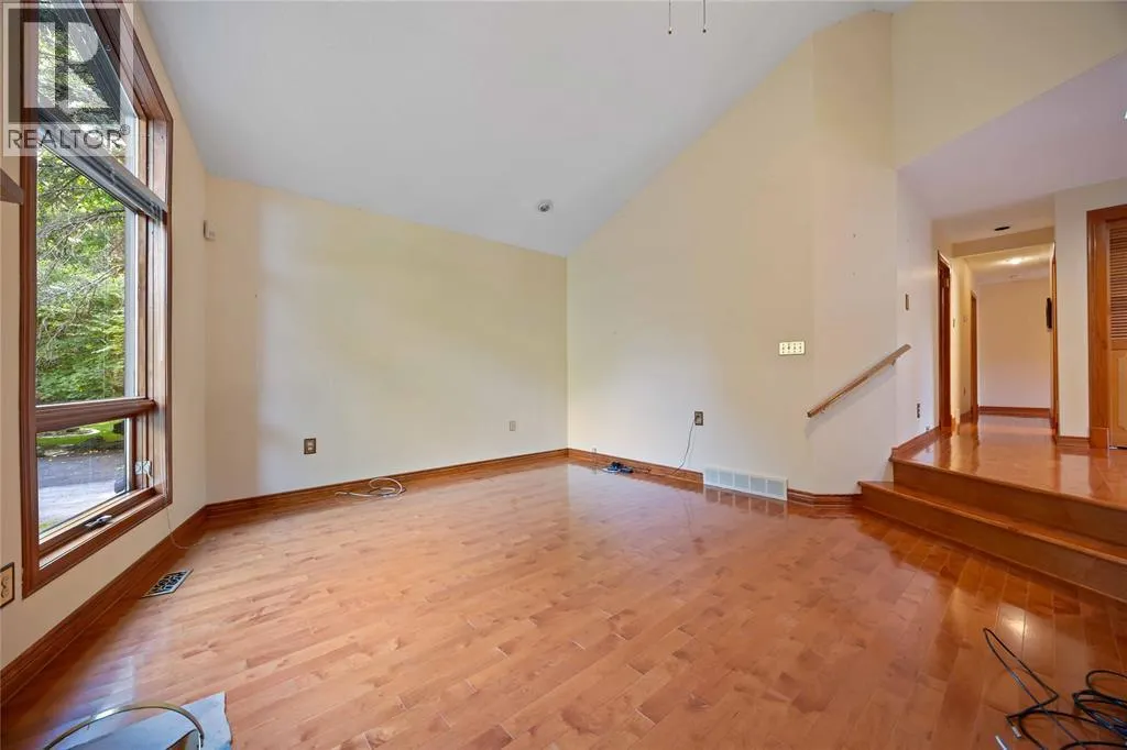 1311 Lakeshore ROAD