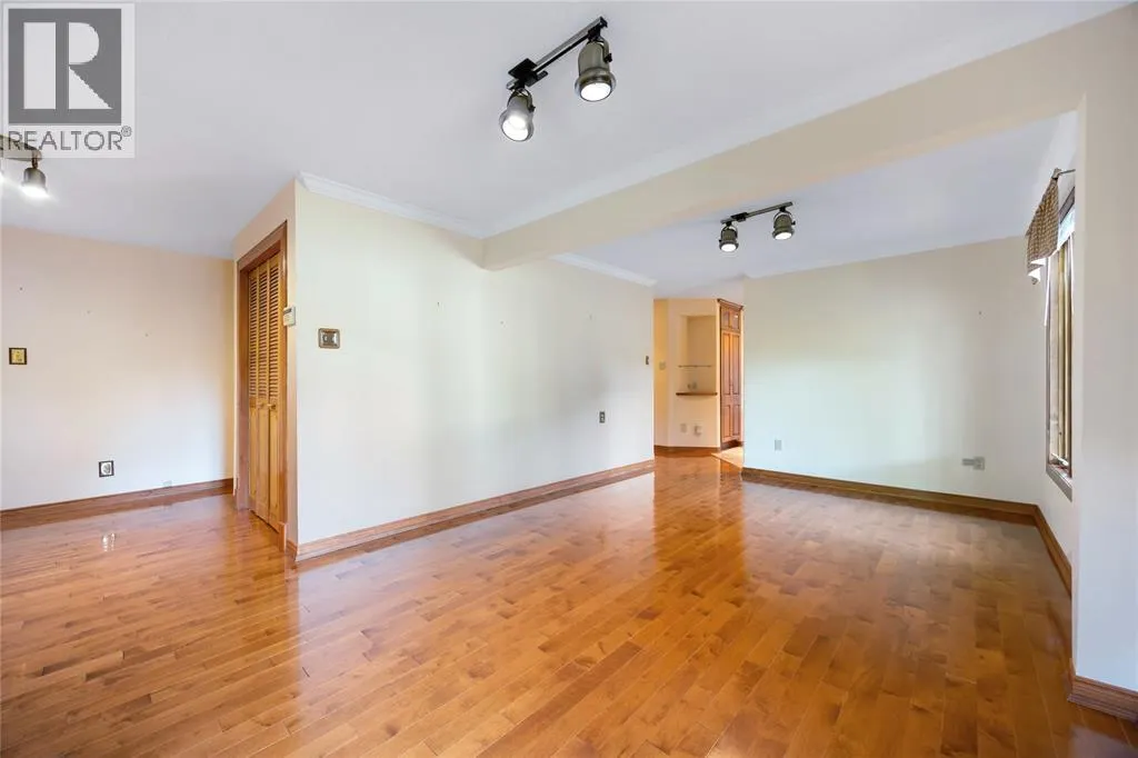 1311 Lakeshore ROAD