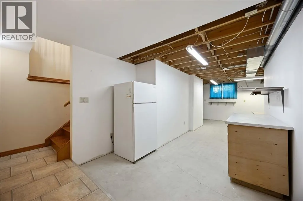 1311 Lakeshore ROAD