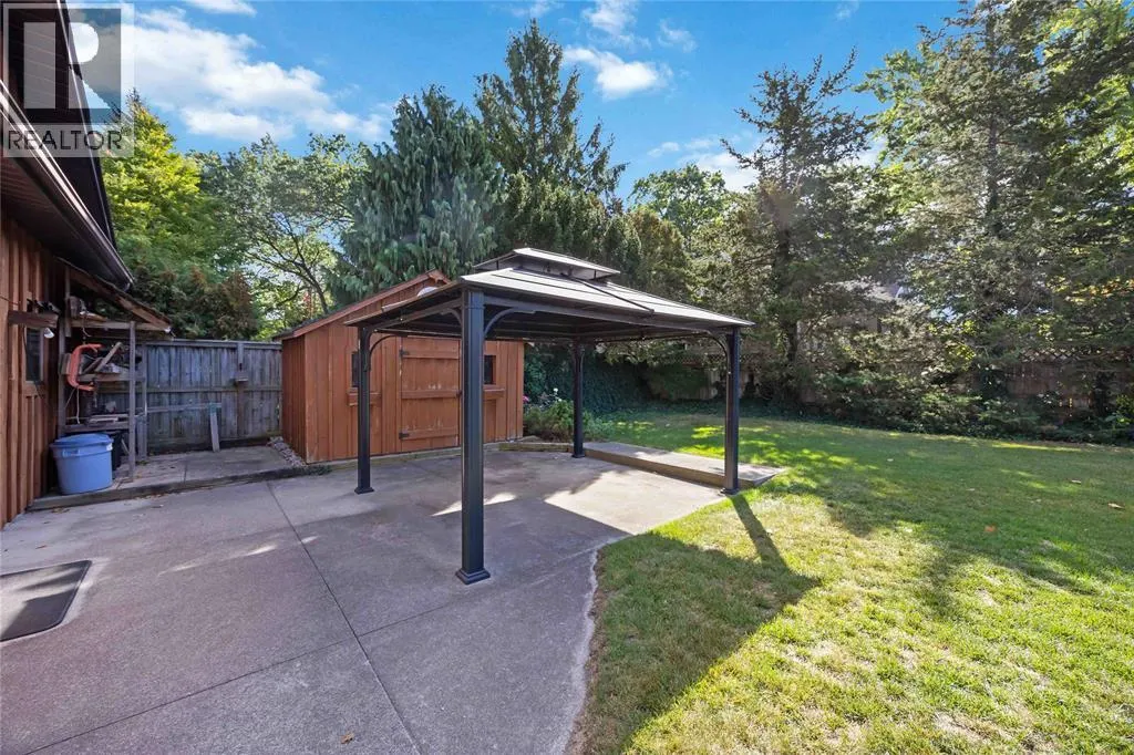 1311 Lakeshore ROAD