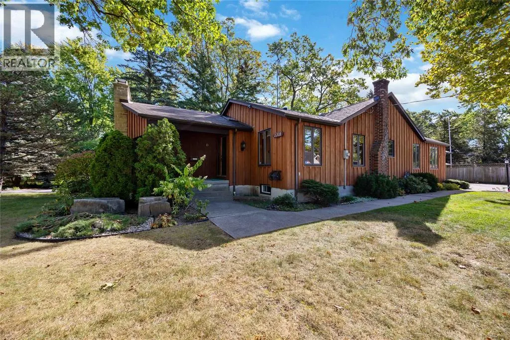 1311 Lakeshore ROAD