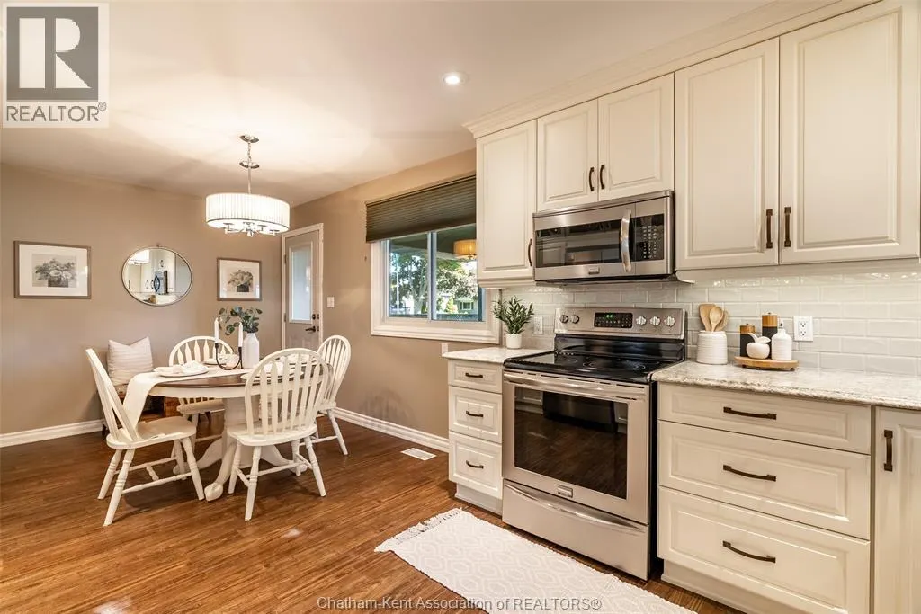 21 Thornhill CRESCENT