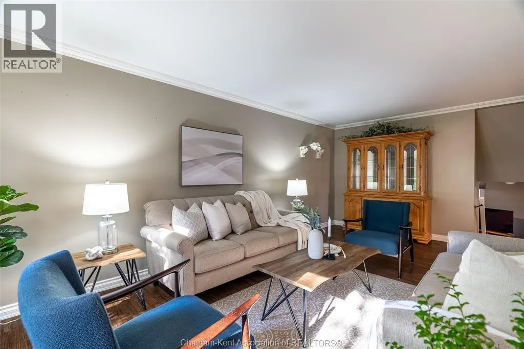 21 Thornhill CRESCENT