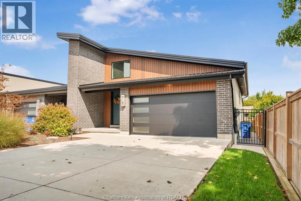 71 CLARA CRESCENT