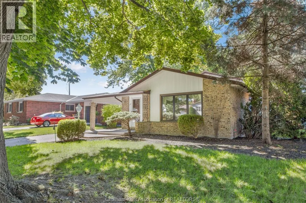 110 CRYSTAL DRIVE