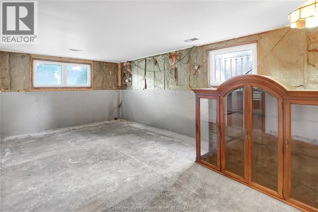110 CRYSTAL DRIVE