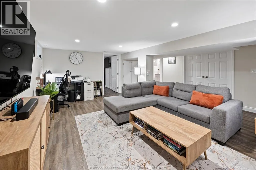 2555 VIRGINIA PARK