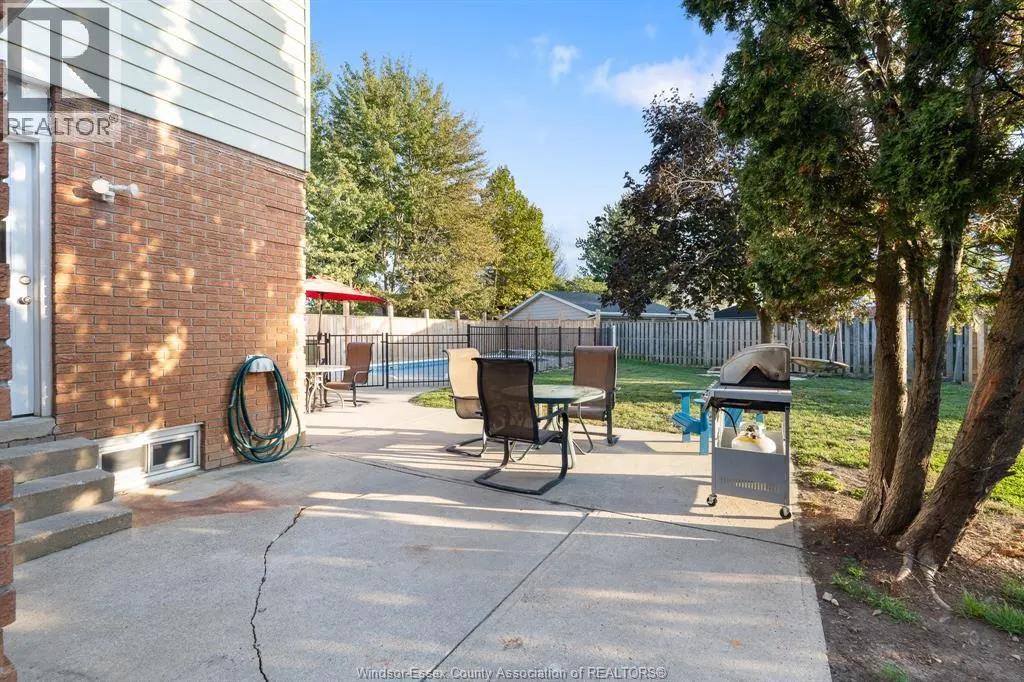 346 Maidstone AVENUE East