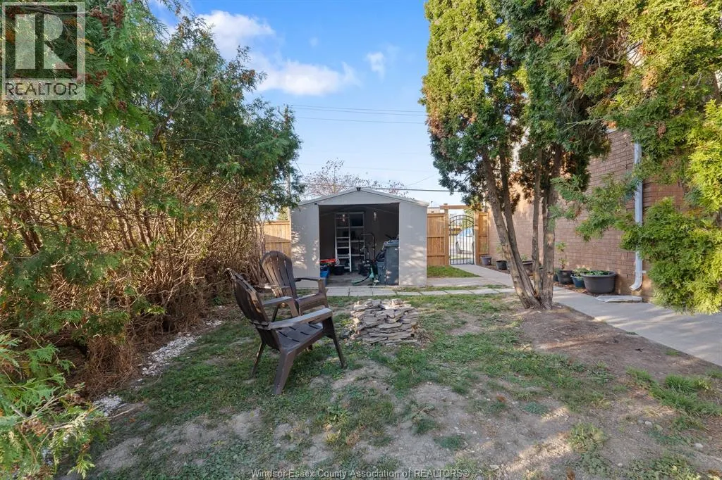 346 Maidstone AVENUE East