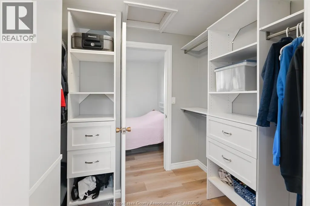 346 Maidstone AVENUE East