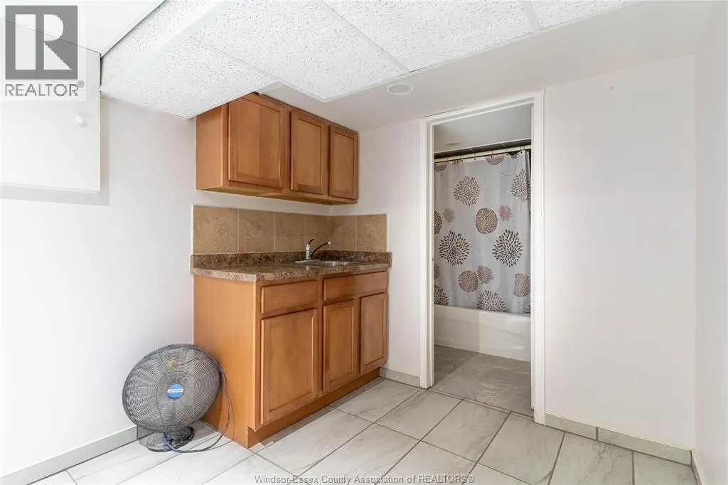 1568 CHANDLER