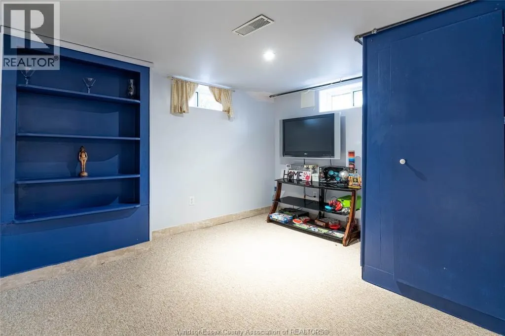 1568 CHANDLER