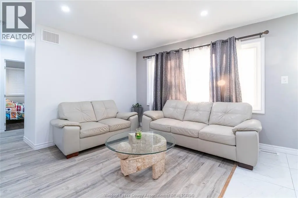 1568 CHANDLER