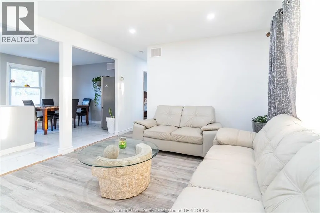 1568 CHANDLER