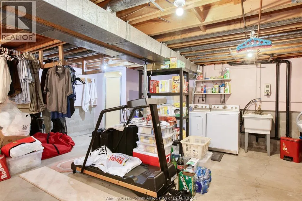 3398 PINEVIEW