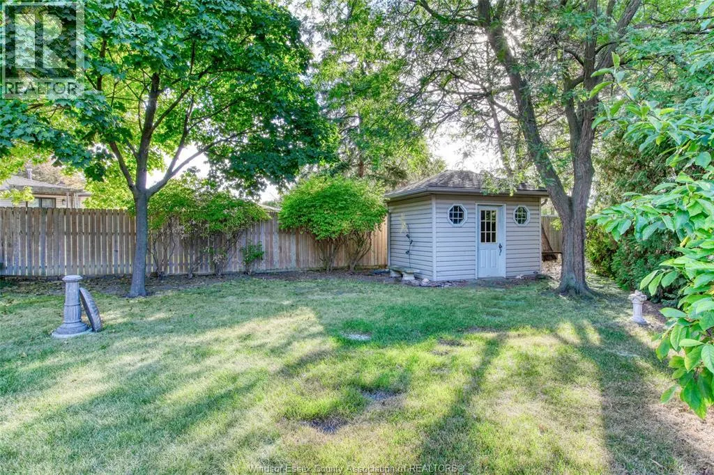 3398 PINEVIEW
