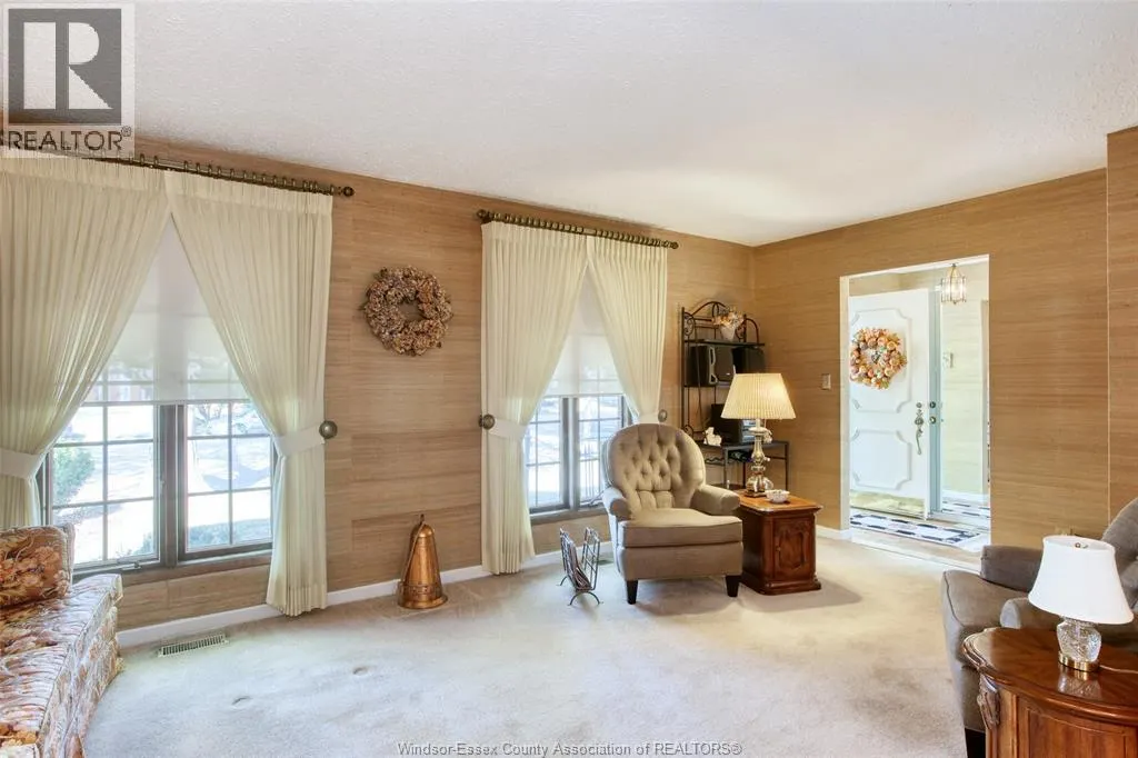 3398 PINEVIEW