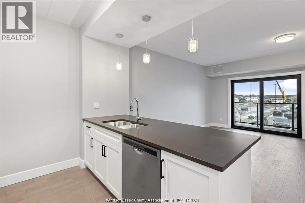 4578 HURON CHURCH LINE ROAD Unit# 211