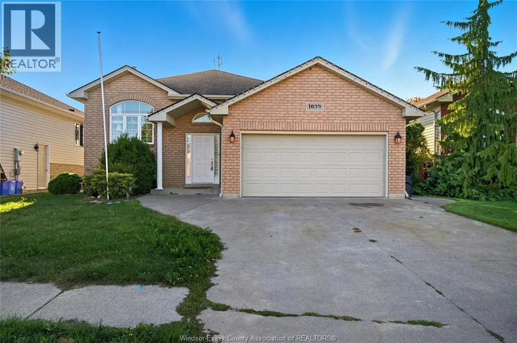 1039 CLOVER