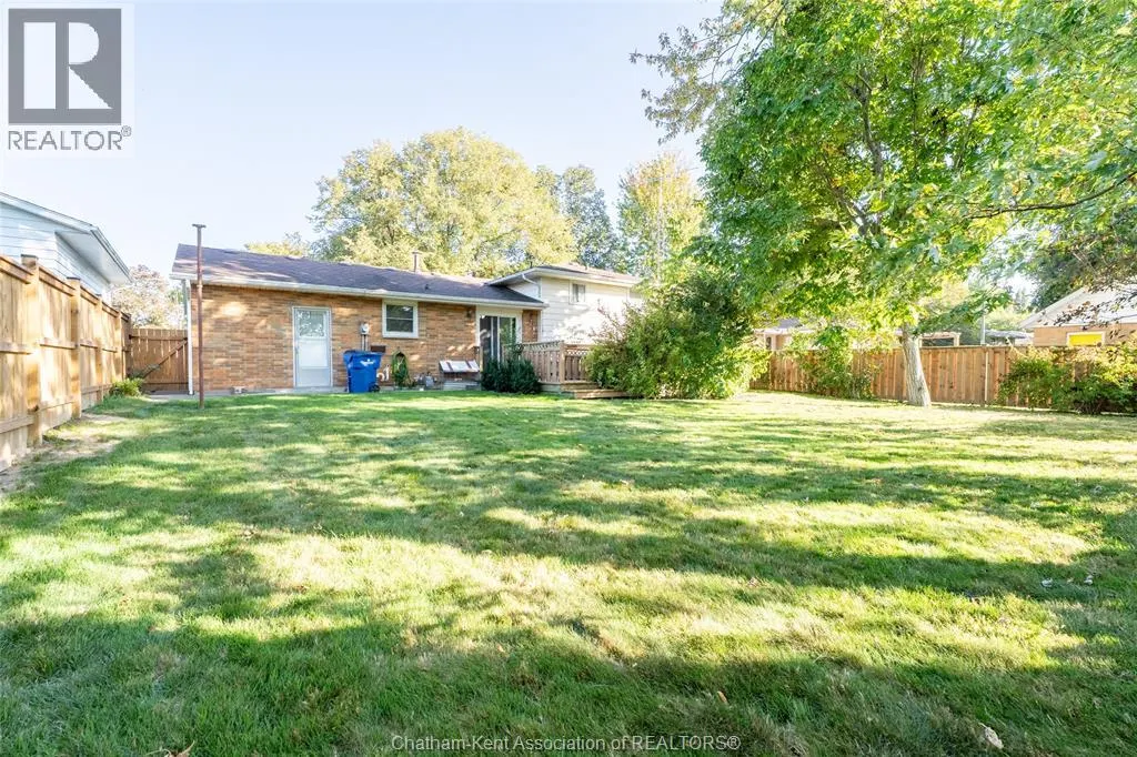 6 Cardinal CRESCENT