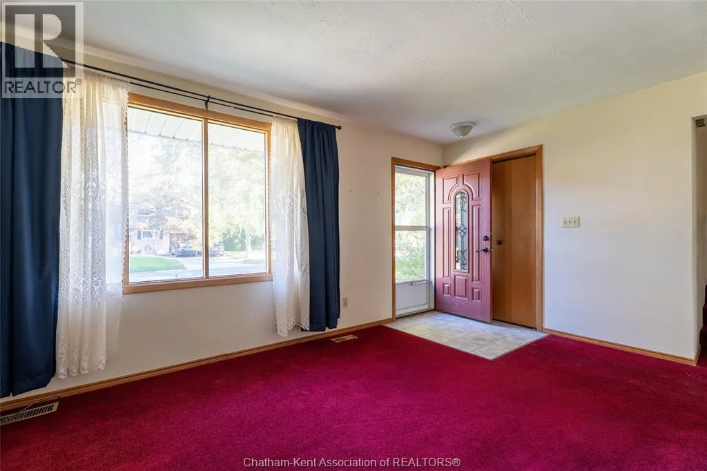 6 Cardinal CRESCENT