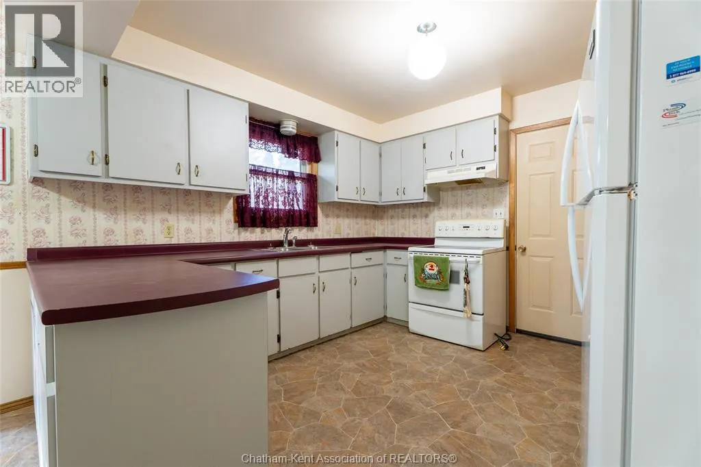 6 Cardinal CRESCENT