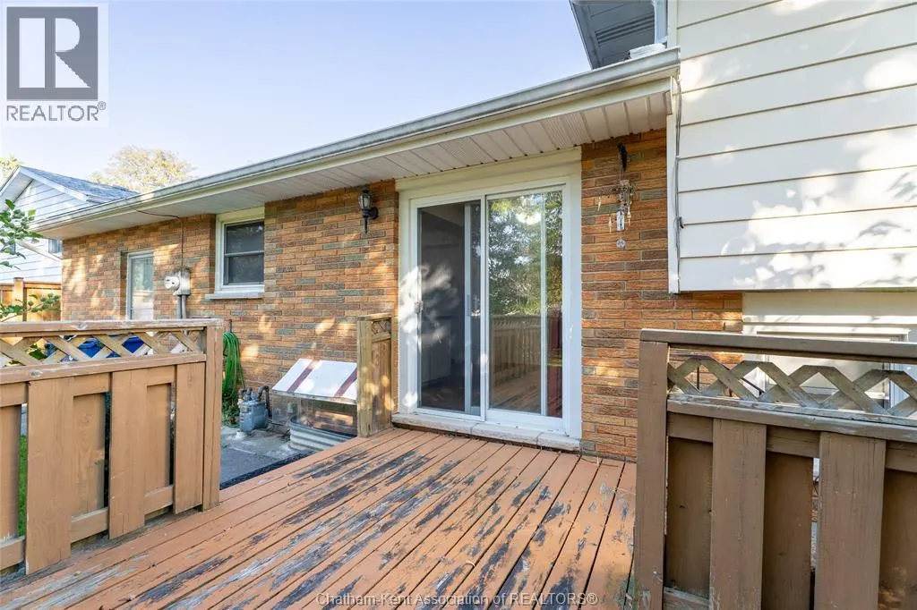 6 Cardinal CRESCENT