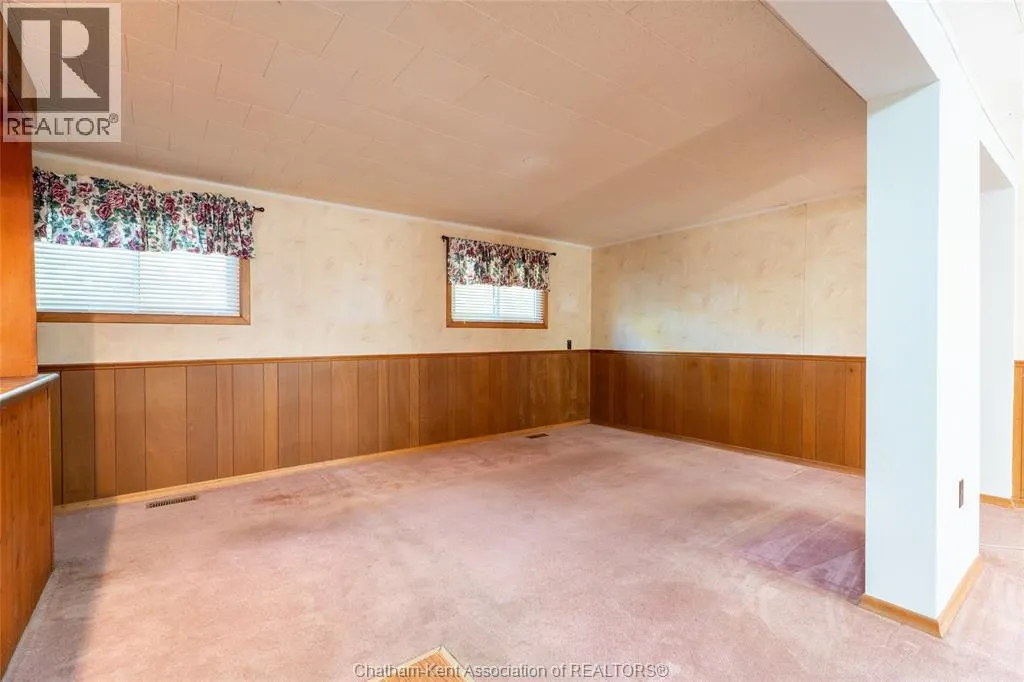 6 Cardinal CRESCENT