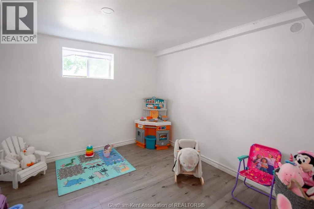 33 WILSON AVENUE