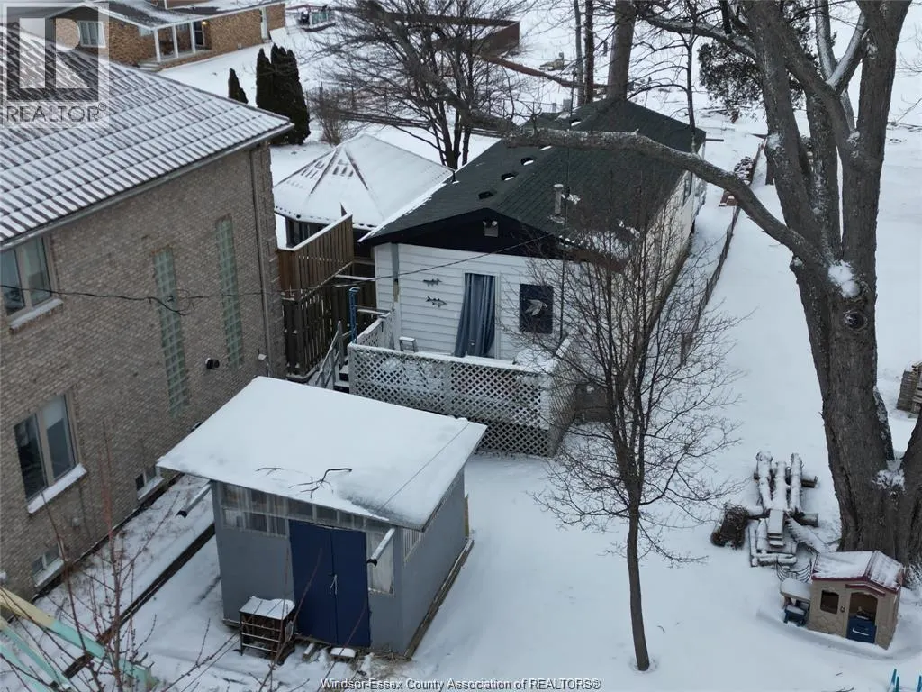 670 OLD TECUMSEH ROAD East