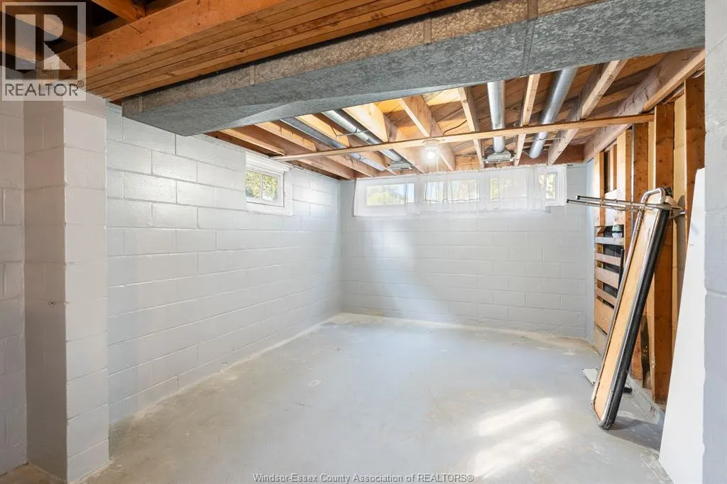 522 GREENDALE DRIVE