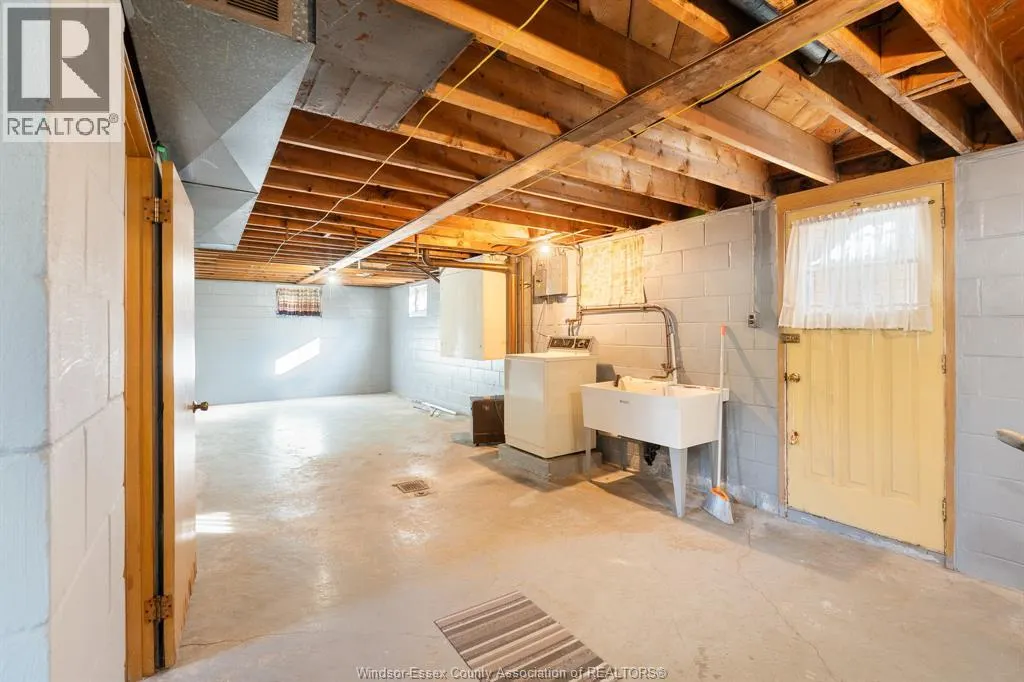 522 GREENDALE DRIVE