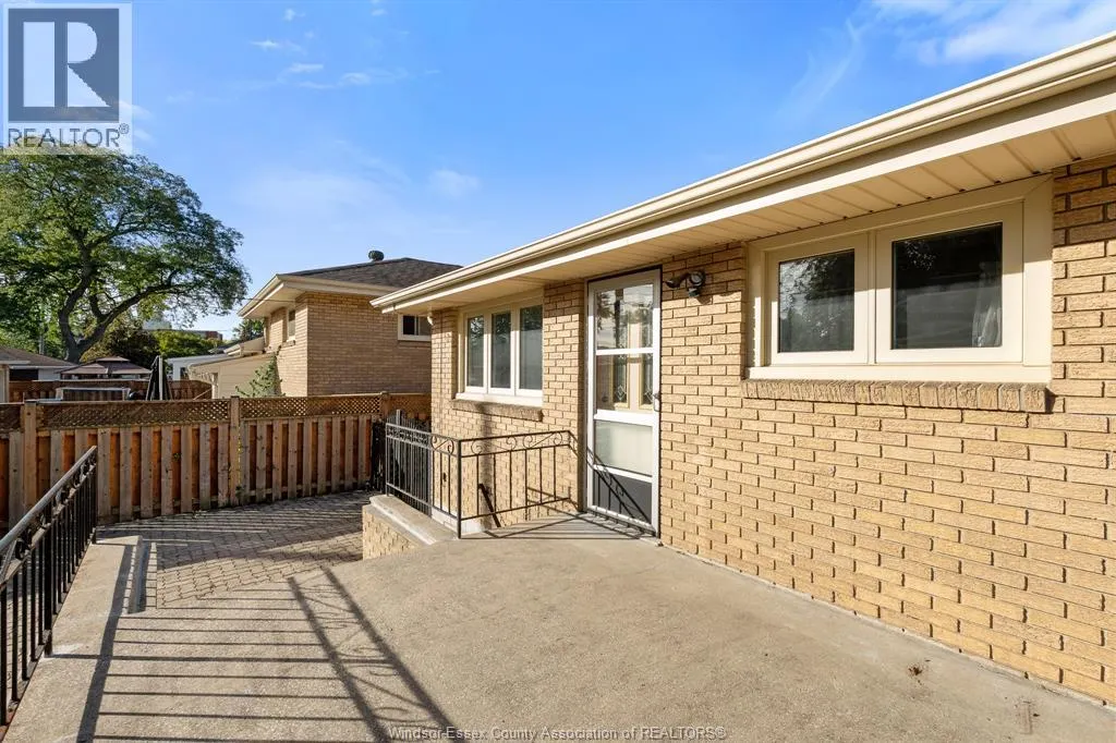522 GREENDALE DRIVE