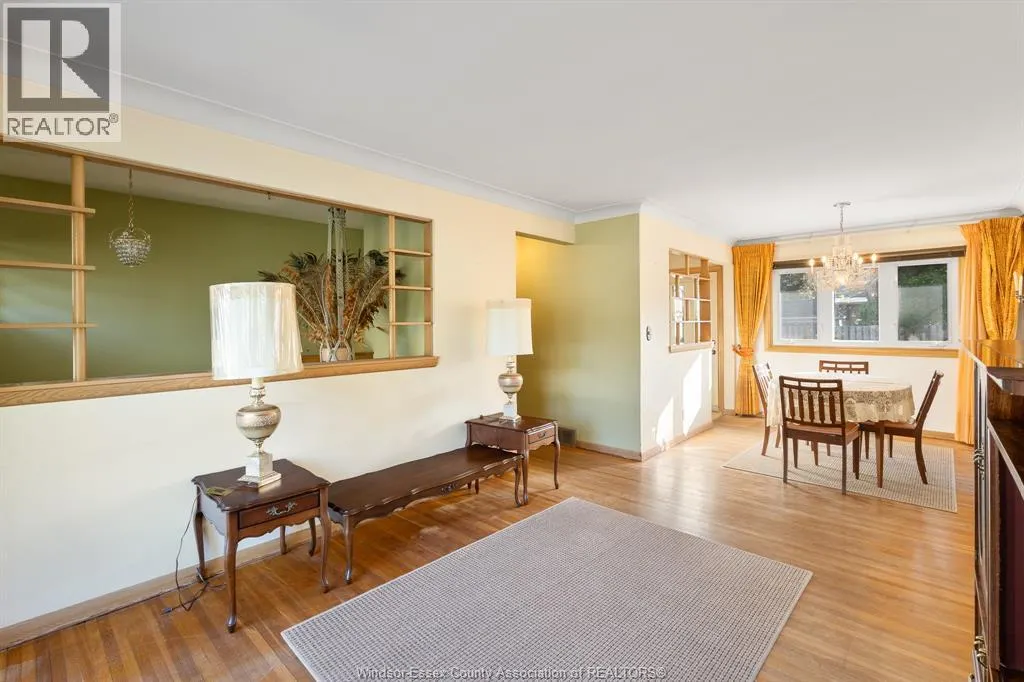 522 GREENDALE DRIVE