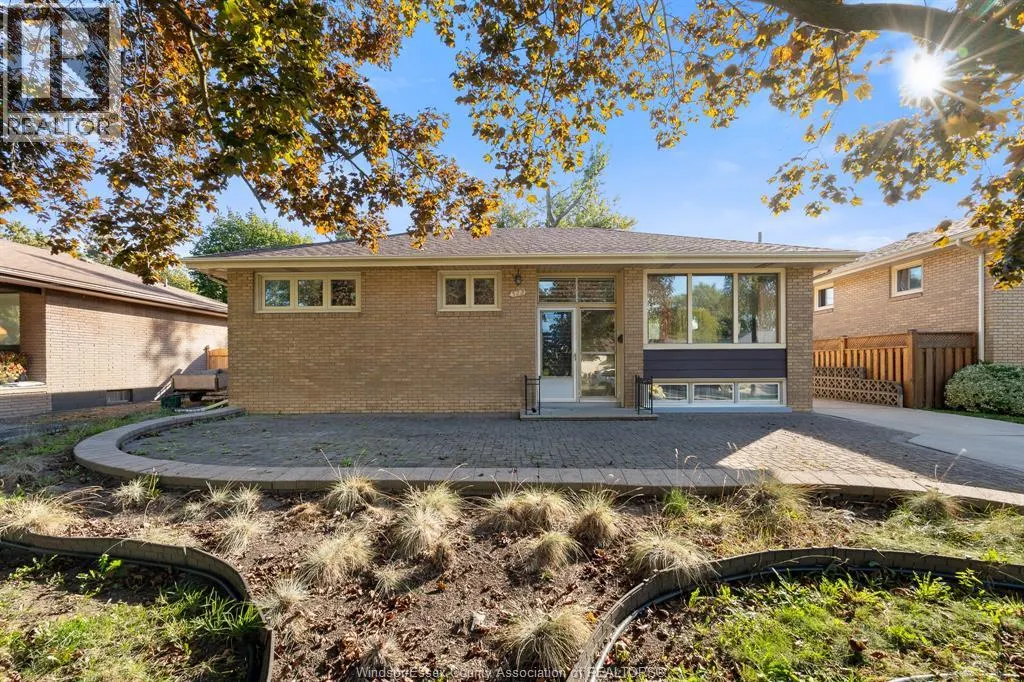 522 GREENDALE DRIVE