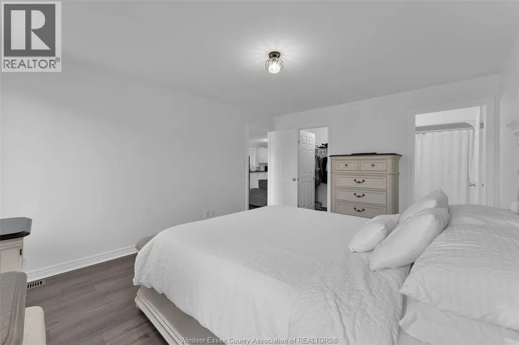 11146 FIRGROVE