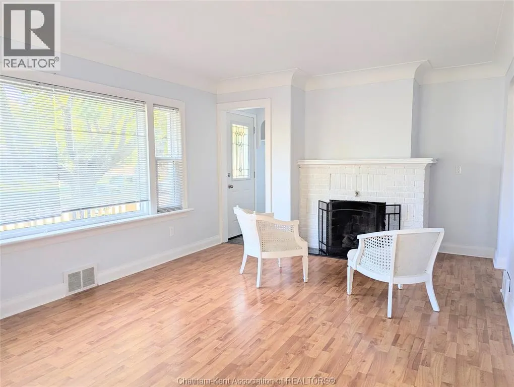 10 Meadowlea ROAD