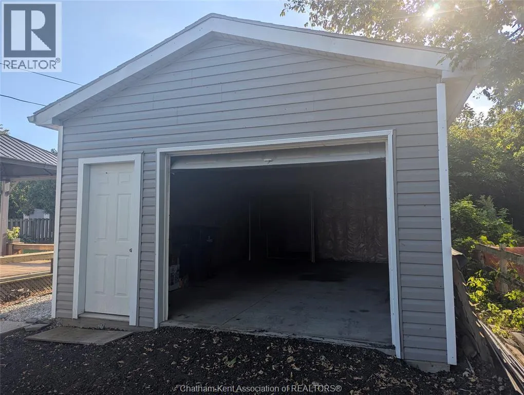 10 Meadowlea ROAD