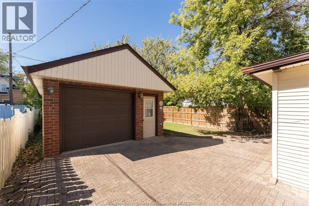 281 BELLEPERCHE PLACE