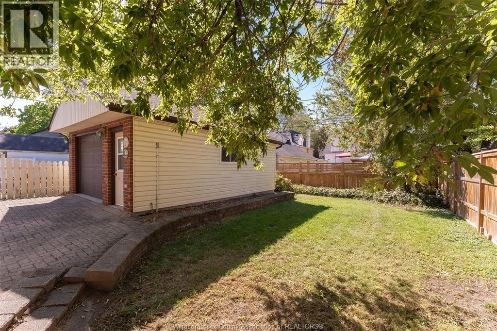 281 BELLEPERCHE PLACE