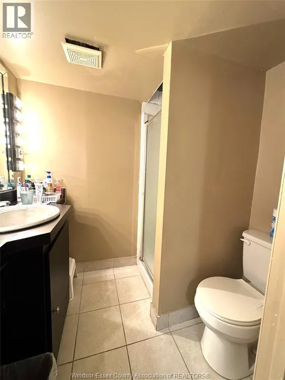 3132 ELMWOOD CRESCENT