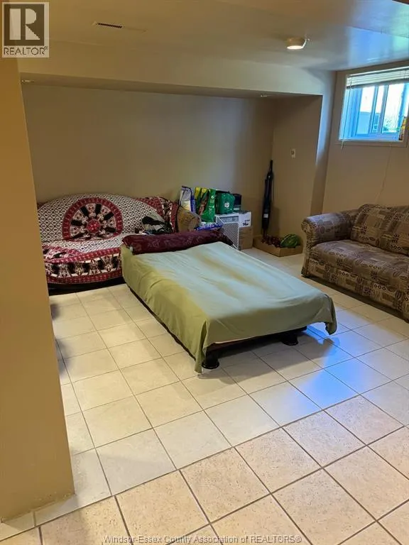 3132 ELMWOOD CRESCENT