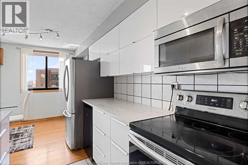 150 PARK STREET West Unit# 812