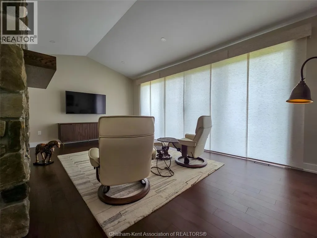 7 Tracy DRIVE