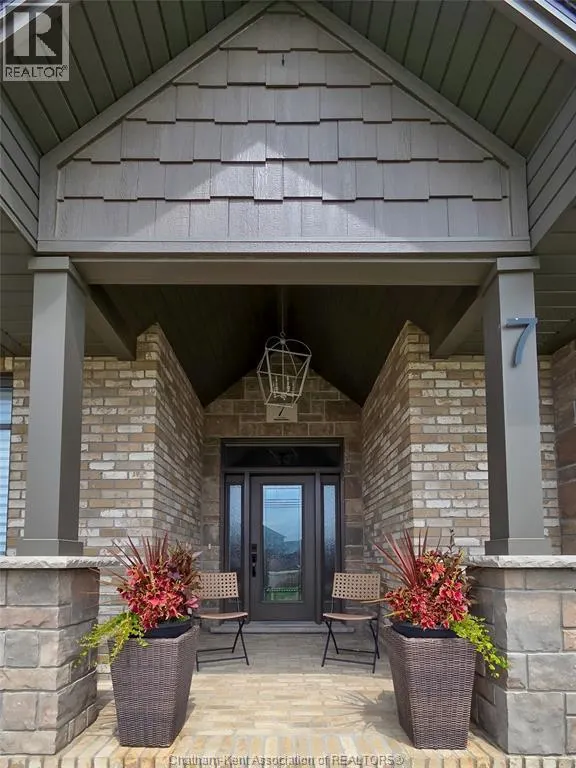 7 Tracy DRIVE