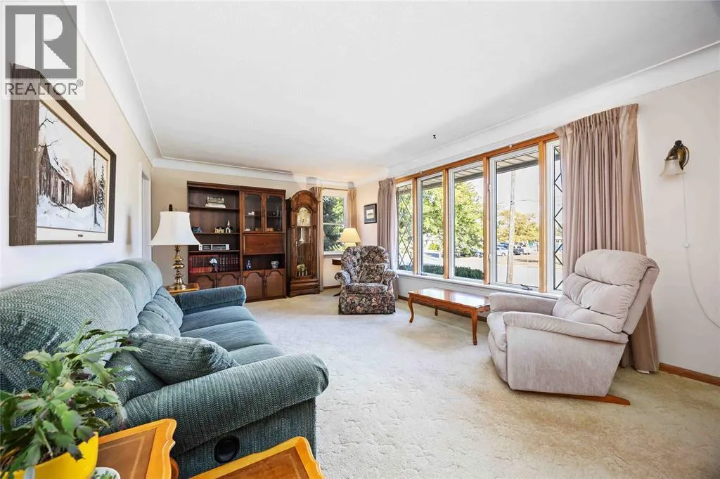 1181 PONTIAC DRIVE