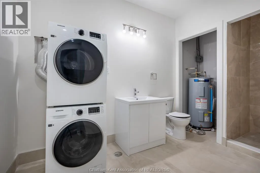 153 King STREET West Unit# 3