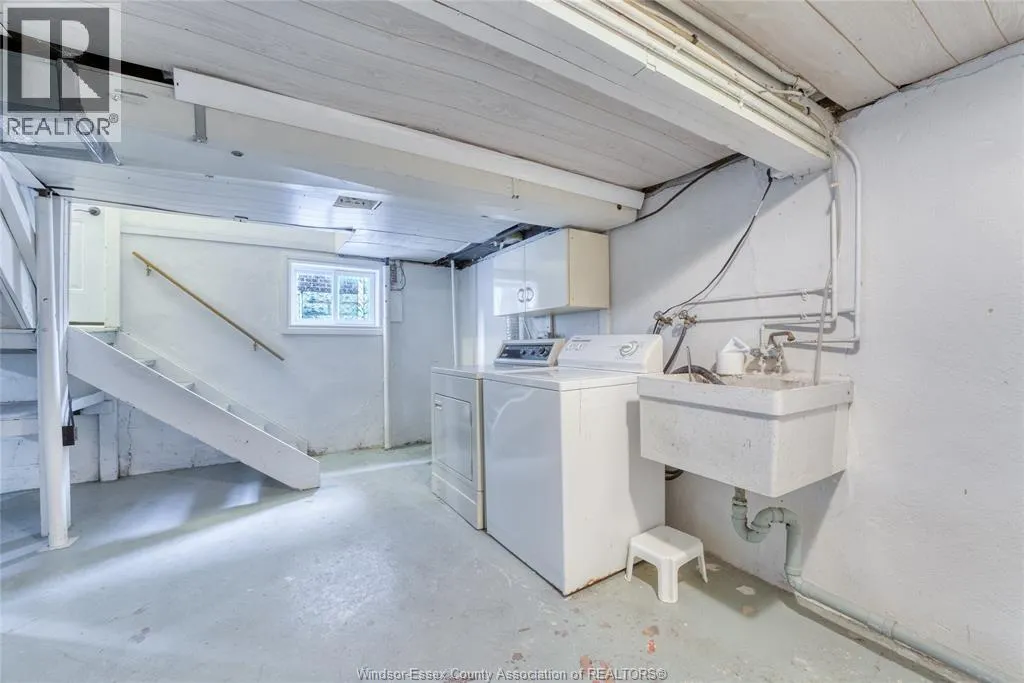 1516 DUFFERIN